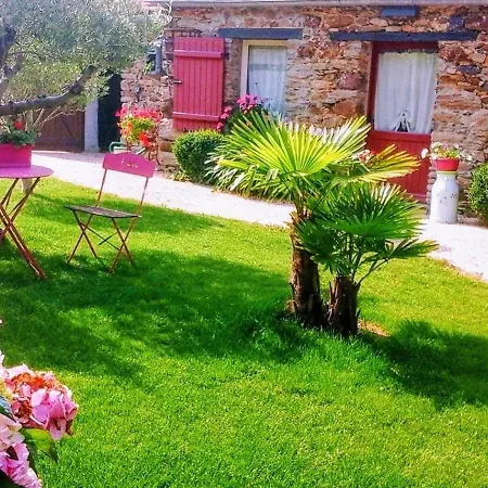 Hébergement de vacances Accessible Avec Jardin Fleuri Près De Pornic, éco-rénové Et équipé